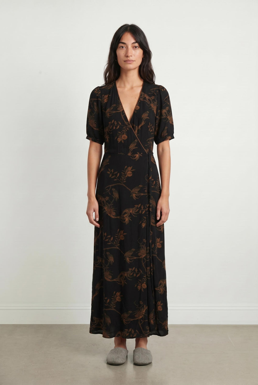 Robe Longue Noire et Marron - Taille M/38 de la marque La Fée Maraboutée | PARAD62396 - Vendu par Paradigme - Image 1