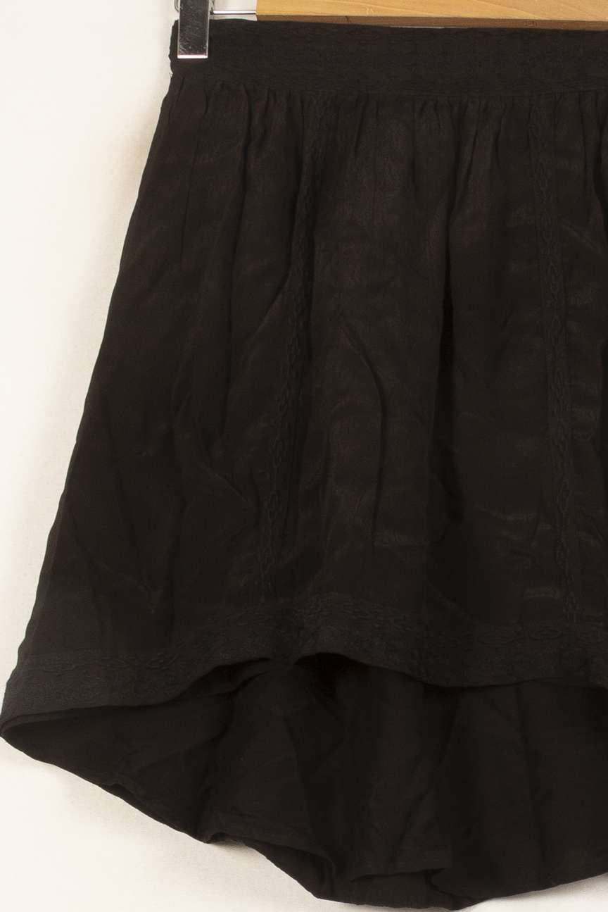 Jupe Courte Noire - Taille M/38 de la marque Bérénice | PARAD62549 - Vendu par Paradigme - Image 3