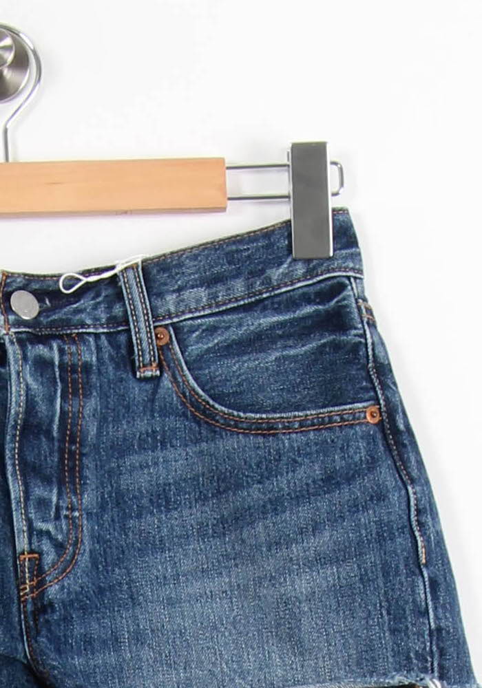 Short en Jean Bleu - Taille XS/34 de la marque Levi's | PARAD62673 - Vendu par Paradigme - Image 3