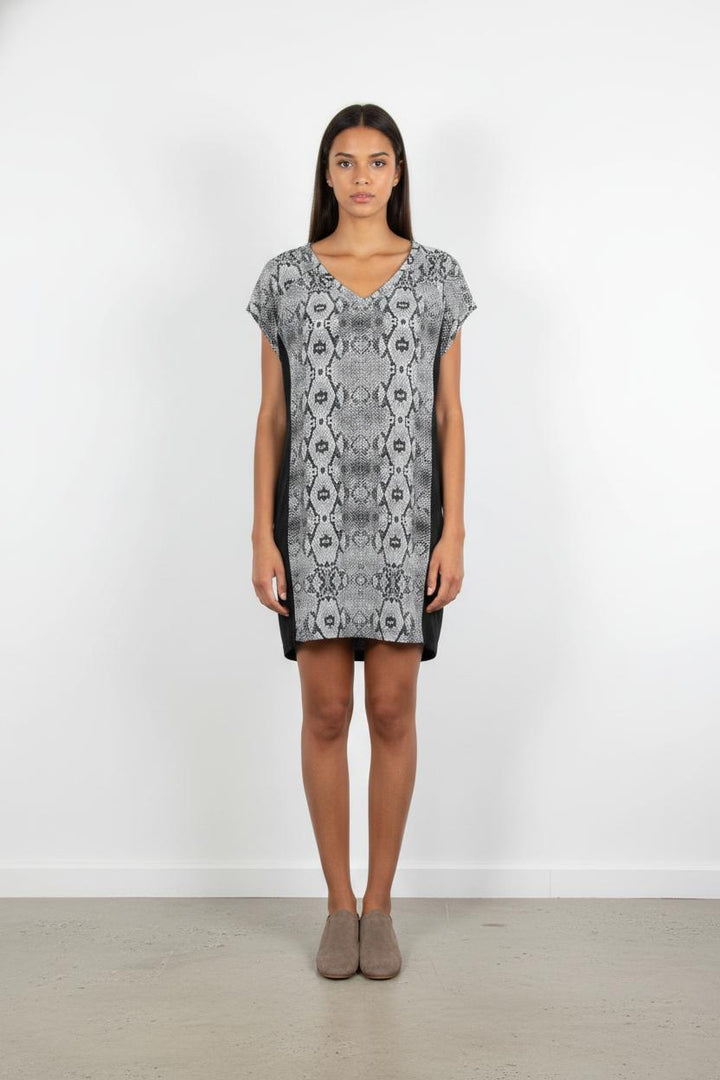 Robe Courte Grise et Noire - Taille S/36