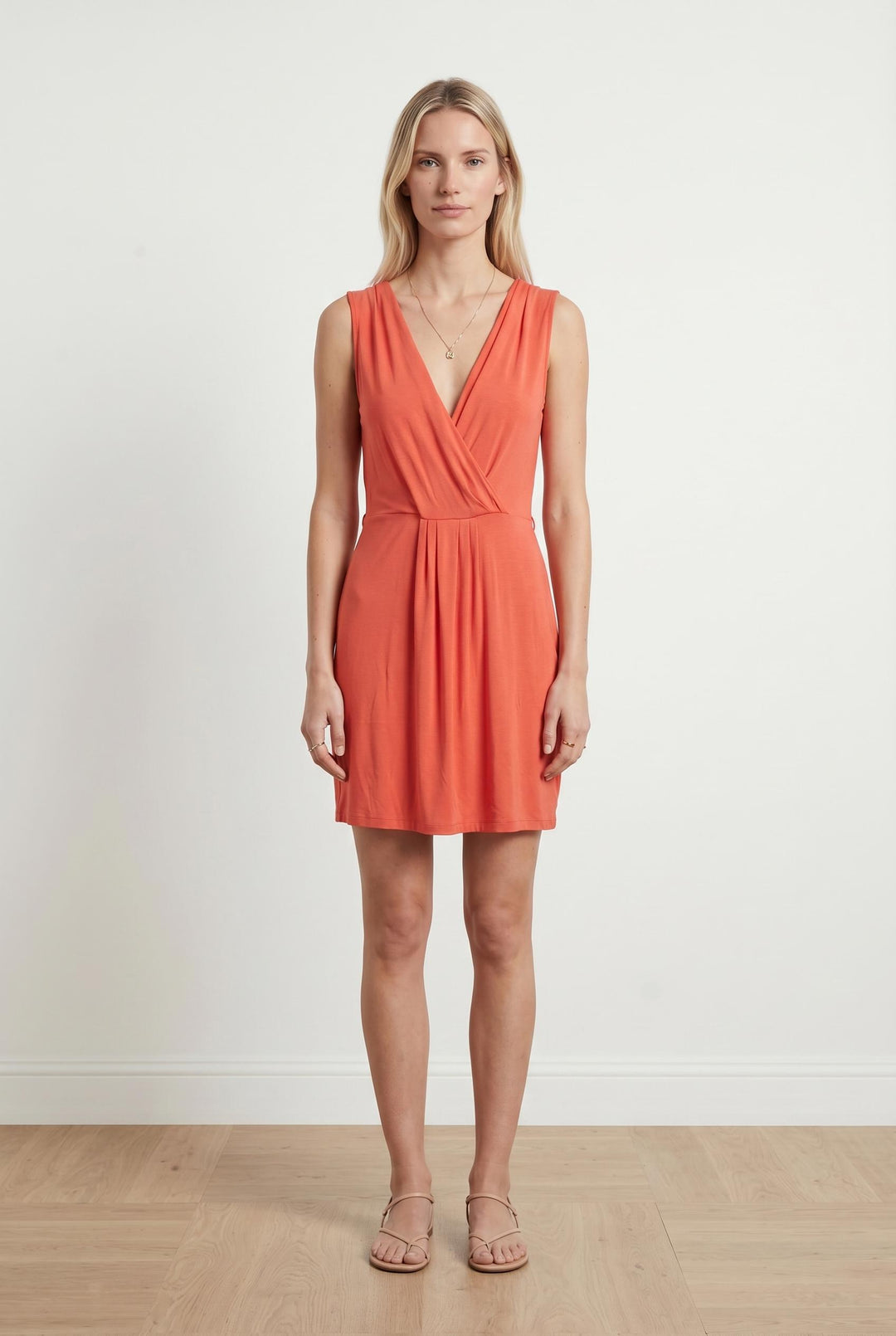 Robe Sans Manches Rouge - Taille M/38 de la marque La Fée Maraboutée | PARAD62987 - Vendu par Paradigme - Image 1