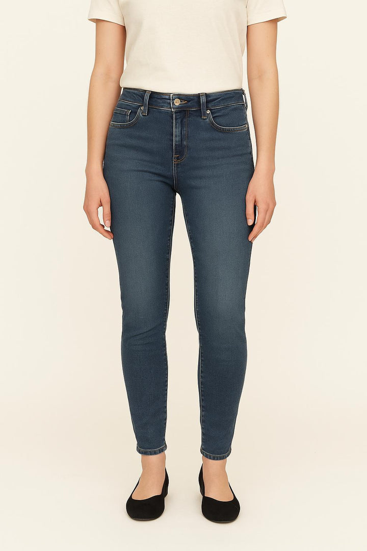 Jean Skinny Bleu - Taille S/36 de la marque Levi's | PARAD63106 - Vendu par Paradigme - Image 1