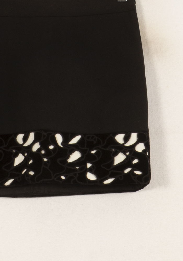 Jupe Courte Noire et Blanche - Taille S/36 de la marque Maje | PARAD63235 - Vendu par Paradigme - Image 3