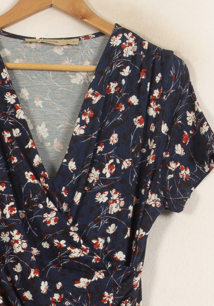 Robe Portefeuille Bleu et Blanc - Taille S/36 de la marque La Fée Maraboutée | PARAD63239 - Vendu par Paradigme - Image 3