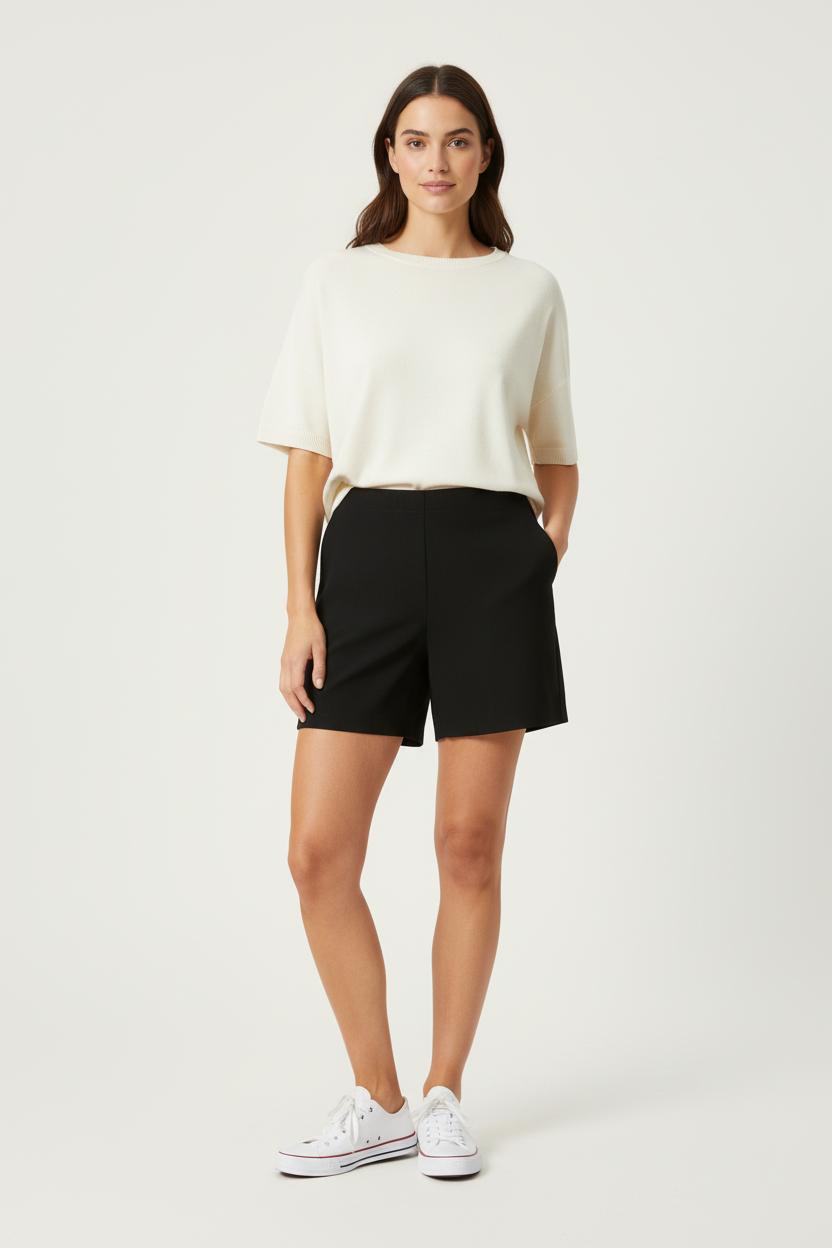 Short Noir - Taille L/40 de la marque La Fée Maraboutée | PARAD64492 - Vendu par Paradigme - Image 1