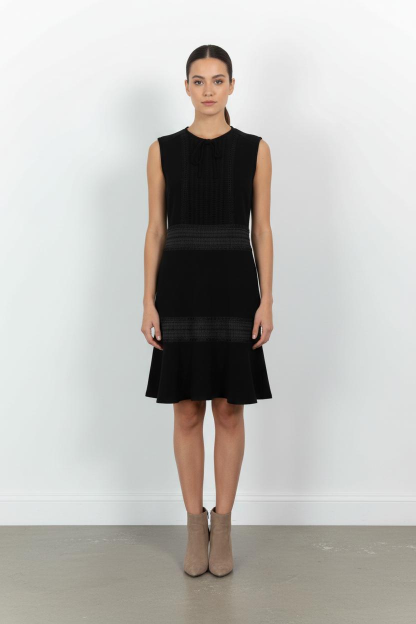 Robe Sans Manches Noire - Taille M/38 de la marque Sandro | PARAD64503 - Vendu par Paradigme - Image 1