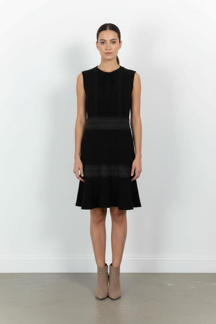 Robe Sans Manches Noire - Taille M/38 de la marque Sandro | PARAD64503 - Vendu par Paradigme - Image 1