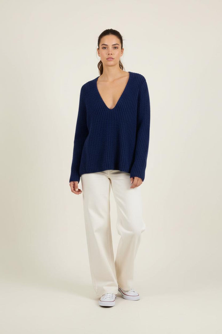 Pull Bleu - Taille L/40 de la marque Closed | PARAD64593 - Vendu par Paradigme - Image 1