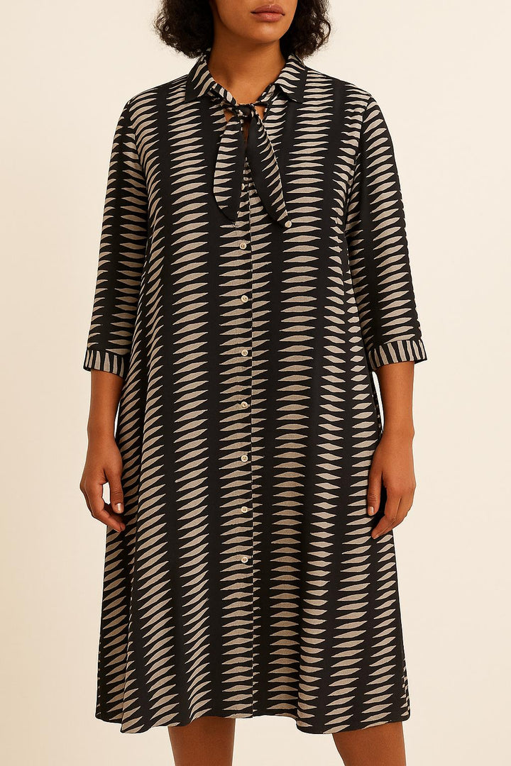 Robe longue noire et blanche - Taille XL/42 de la marque Maison 123 | PARAD65086 - Vendu par Paradigme - Image 1