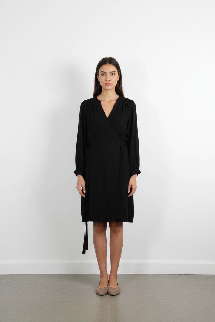 Robe Noire - Taille XL/42