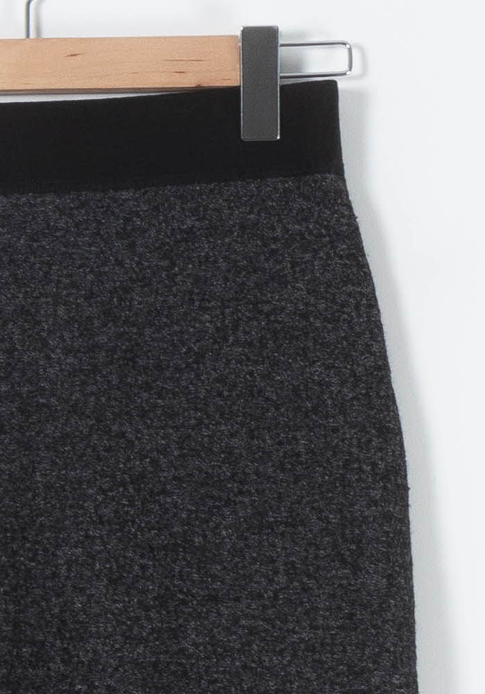 Jupe Crayon Noire - Taille S/36 de la marque Max Mara | PARAD65574 - Vendu par Paradigme - Image 3