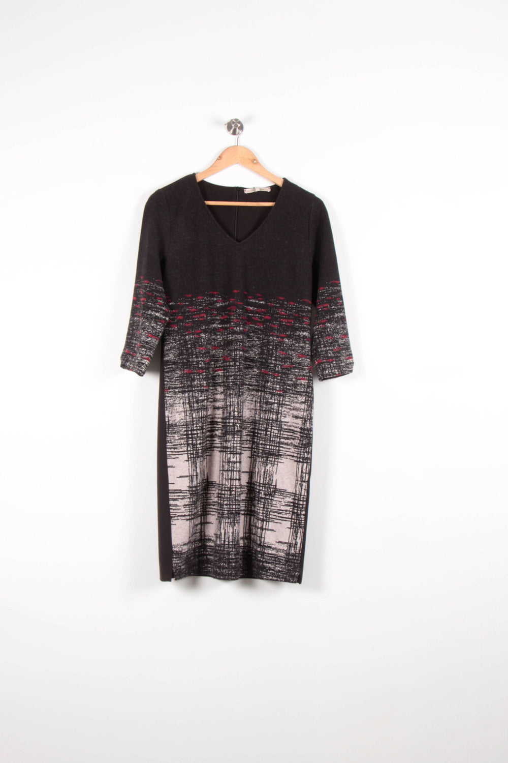 Robe Noire et Grise - Taille L/40 de la marque La Fée Maraboutée | PARAD65634 - Vendu par Paradigme - Image 2