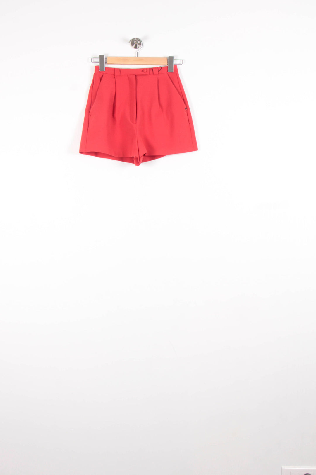 Short Rouge - Taille XS/34 de la marque I.Code | PARAD65636 - Vendu par Paradigme - Image 2