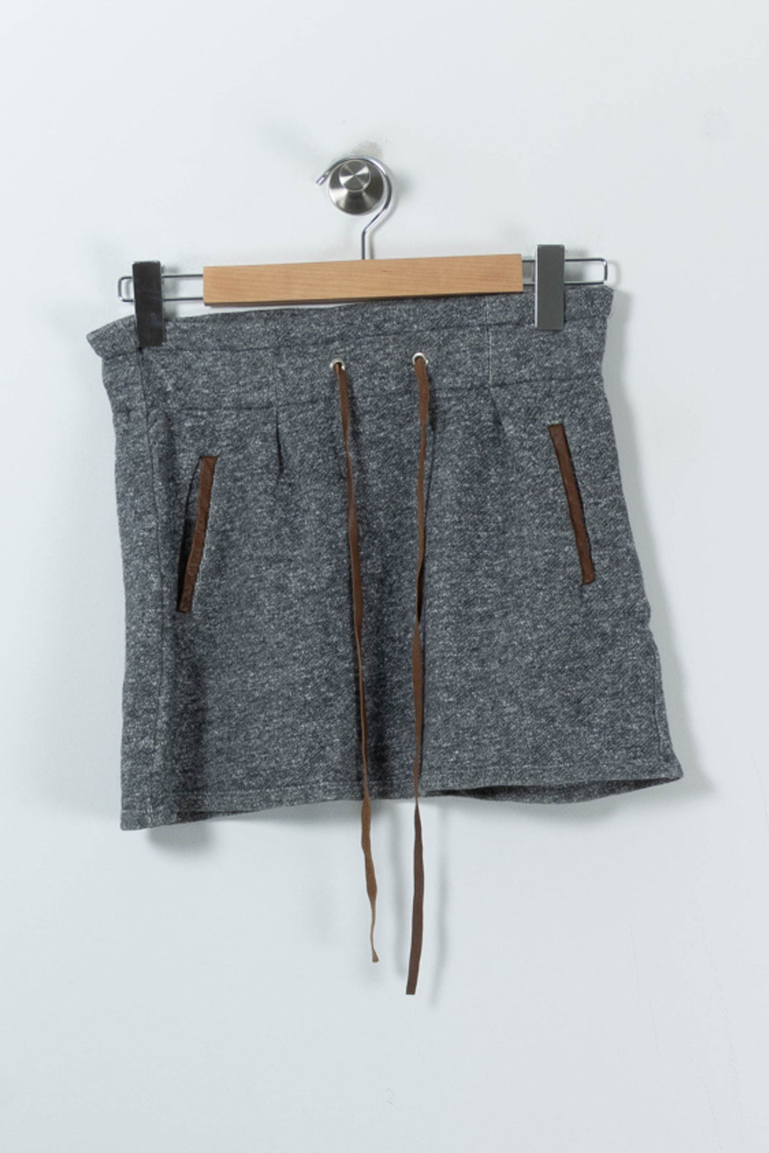 Jupe Courte Grise - Taille S/36 de la marque Sandro | PARAD65767 - Vendu par Paradigme - Image 2