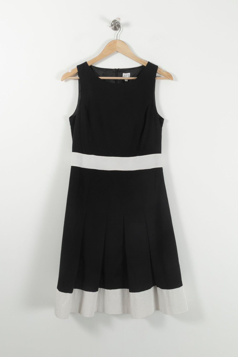 Robe Midi Noire et Blanche - Taille M/38 de la marque Maison 123 | PARAD66047 - Vendu par Paradigme - Image 2