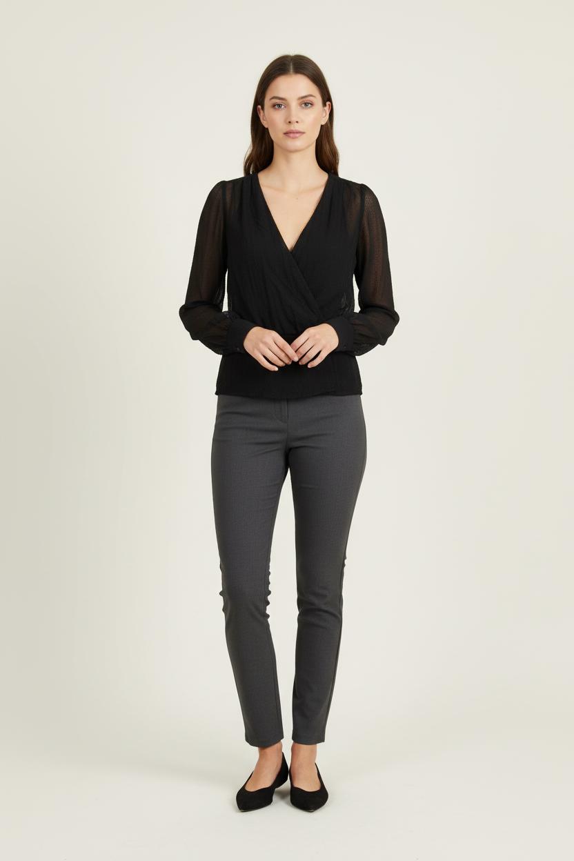 Blouse Noire - Taille M/38 de la marque Essentiel Antwerp | PARAD66297 - Vendu par Paradigme - Image 1