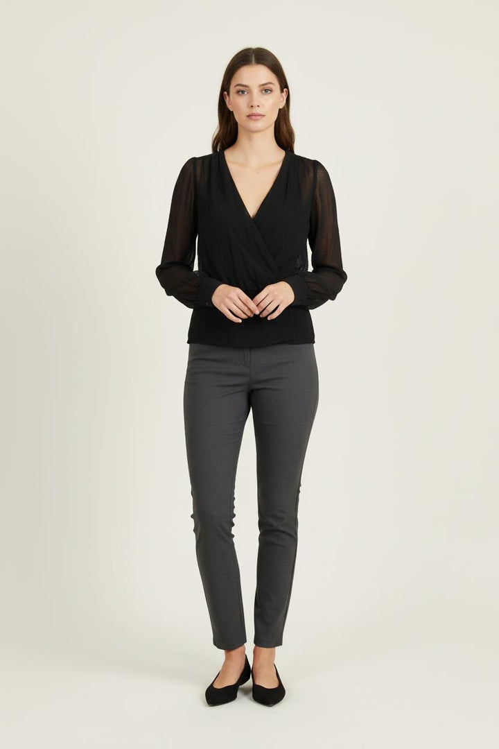 Blouse Noire - Taille M/38 de la marque Essentiel Antwerp | PARAD66297 - Vendu par Paradigme - Image 1