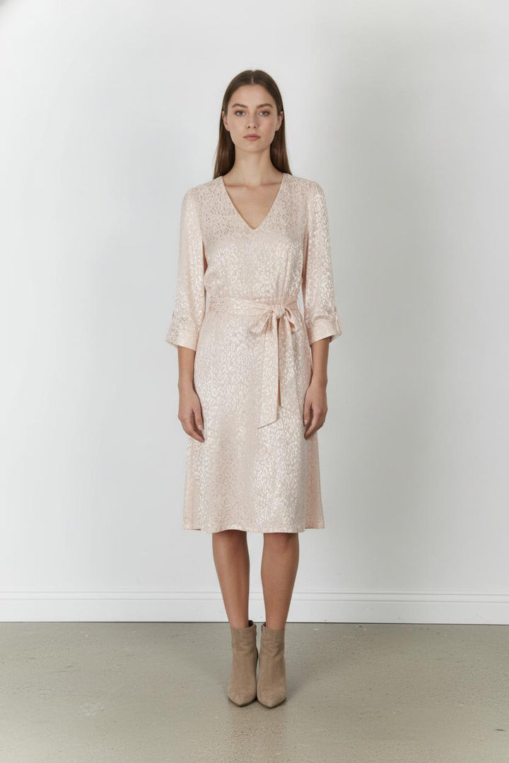 Robe Mi-Longue Rose - Taille M/38 de la marque Karl Marc John | PARAD66773 - Vendu par Paradigme - Image 1