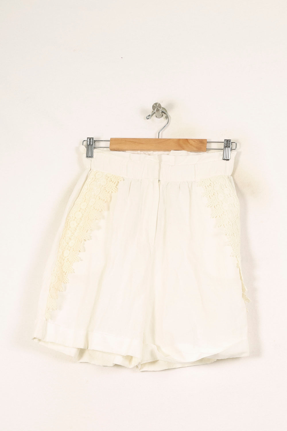 Short Blanc - Taille S/36 de la marque Louise Misha | PARAD67530 - Vendu par Paradigme - Image 2