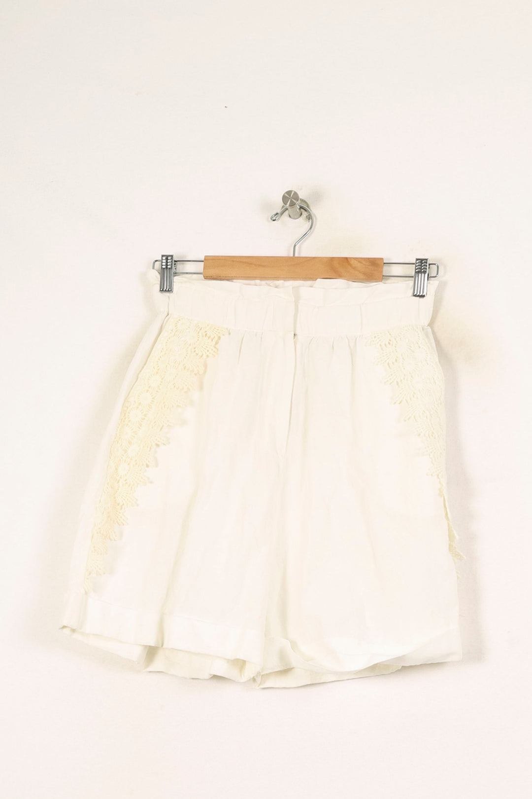 Short Blanc - Taille S/36 de la marque Louise Misha | PARAD67530 - Vendu par Paradigme - Image 2