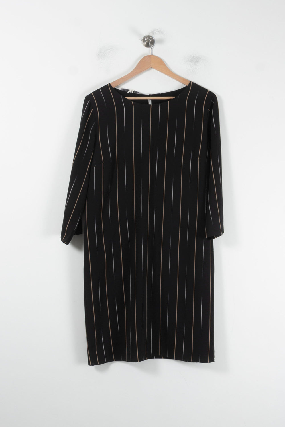 Robe Droite Noire à Rayures - Taille L/40 de la marque La Fée Maraboutée | PARAD68152 - Vendu par Paradigme - Image 2