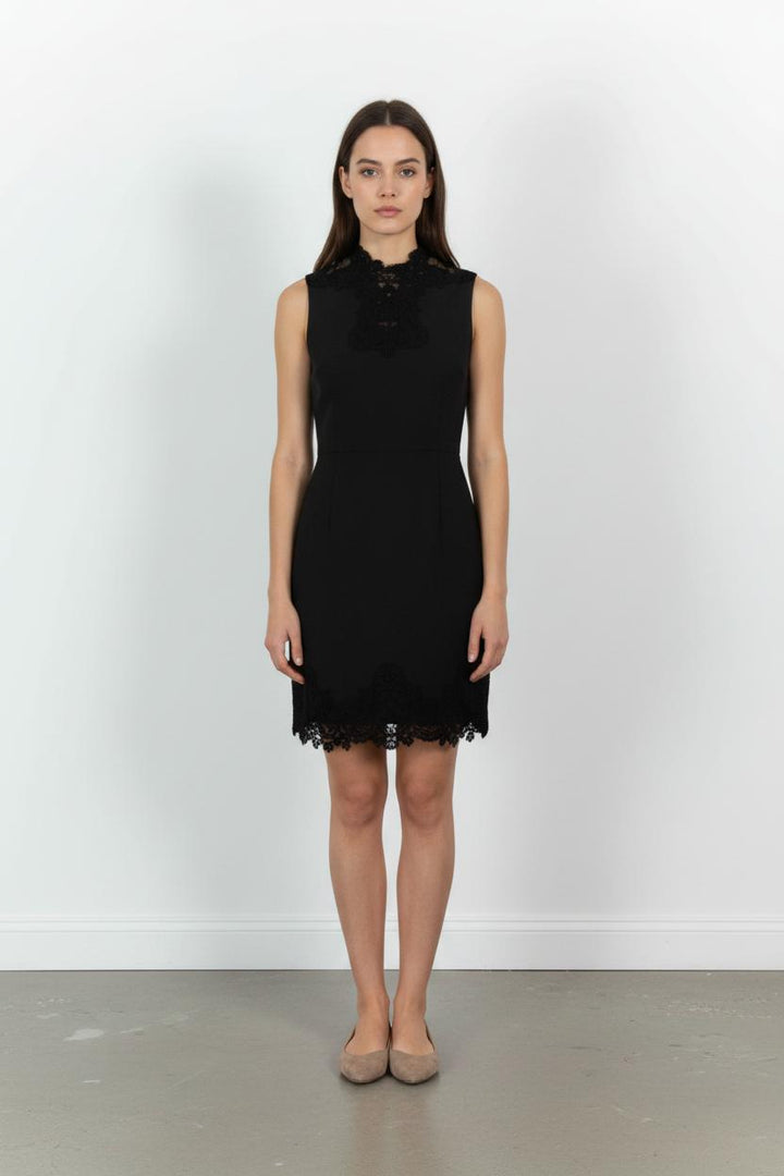 Robe Dentelle Noire - Taille M/38 de la marque Sandro | PARAD68575 - Vendu par Paradigme - Image 1