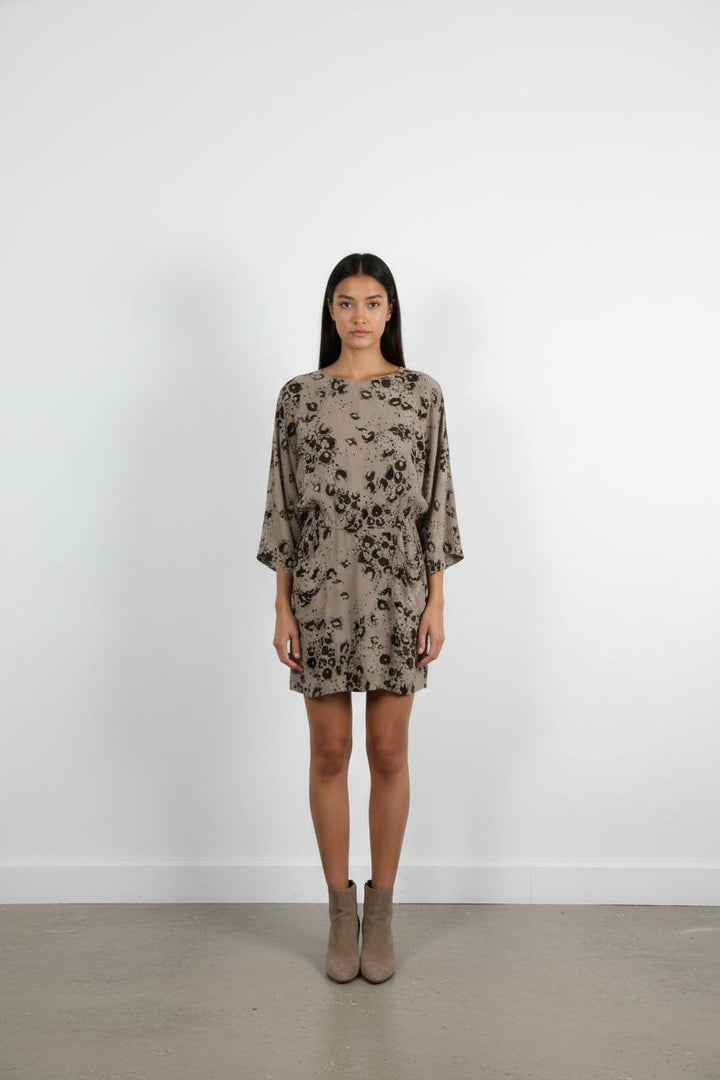 Robe Courte Beige et Noire - Taille S/36