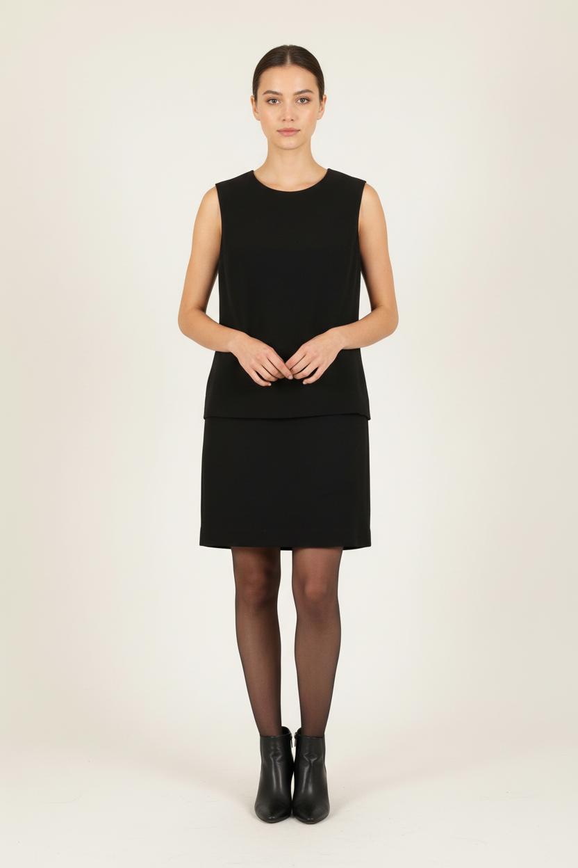 Robe Droite Noire - Taille M/38 de la marque Sandro | PARAD70044 - Vendu par Paradigme - Image 1