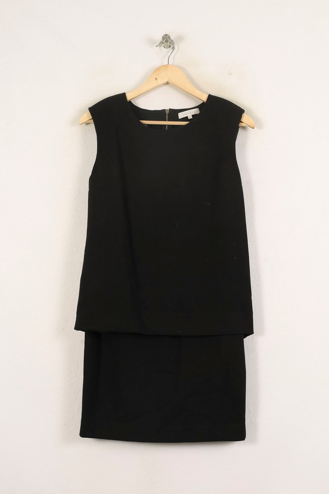 Robe Droite Noire - Taille M/38 de la marque Sandro | PARAD70044 - Vendu par Paradigme - Image 2