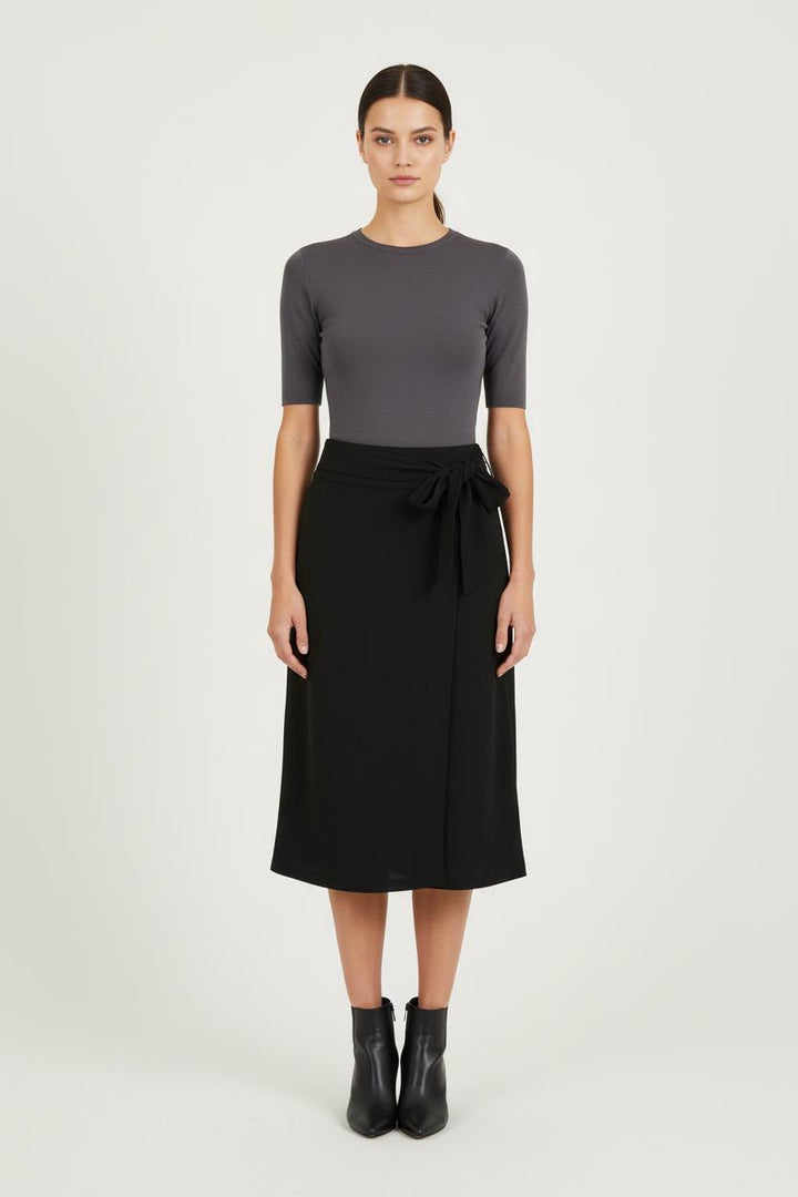 Jupe Portefeuille Noire - Taille M/38 de la marque IKKS | PARAD70058 - Vendu par Paradigme - Image 1