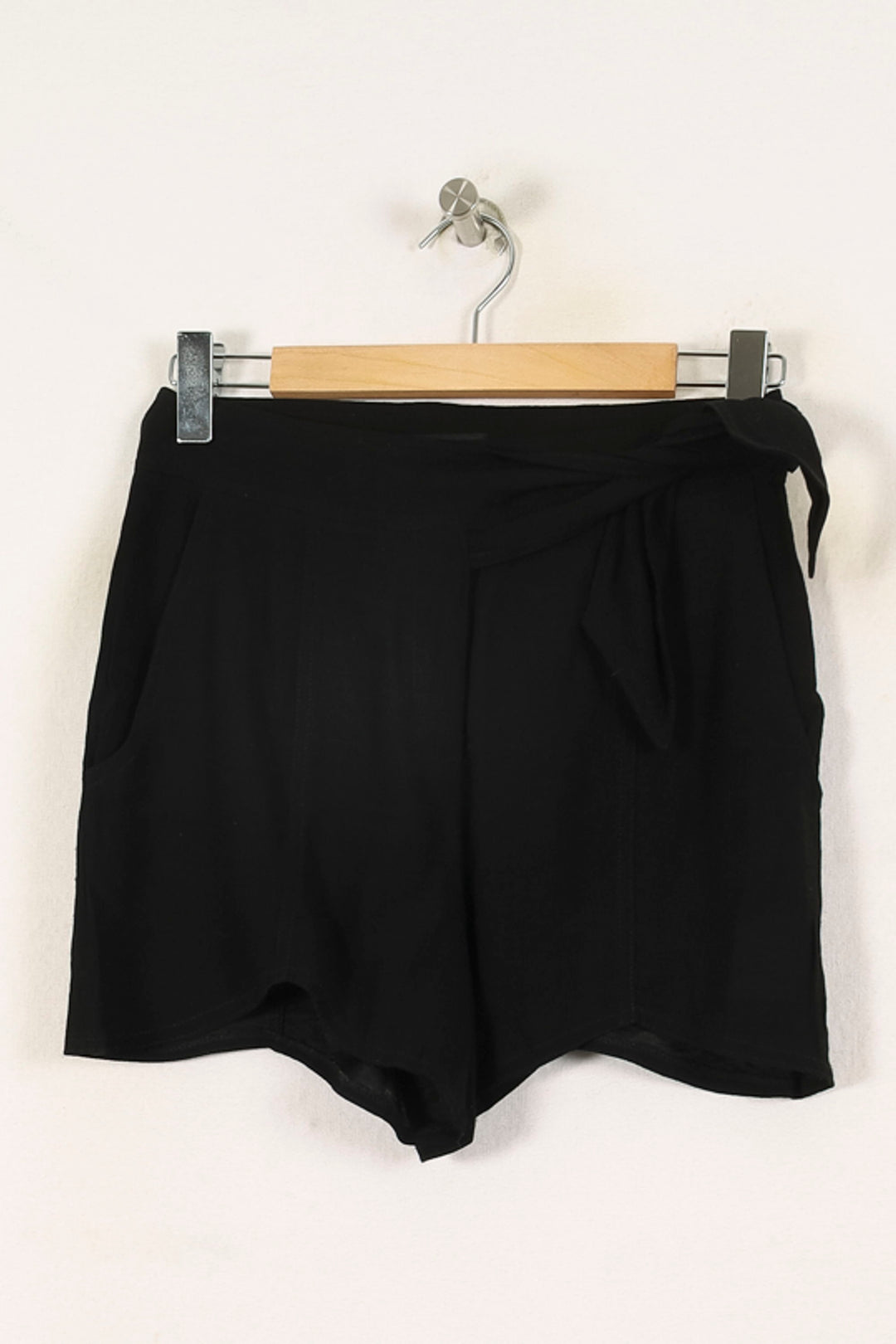 Short Noir - Taille M/38 de la marque The Kooples | PARAD70062 - Vendu par Paradigme - Image 2