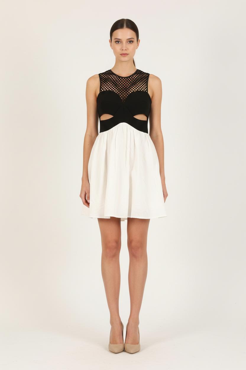 Robe Courte Noire et Blanche - Taille L/40 de la marque Sandro | PARAD70081 - Vendu par Paradigme - Image 1