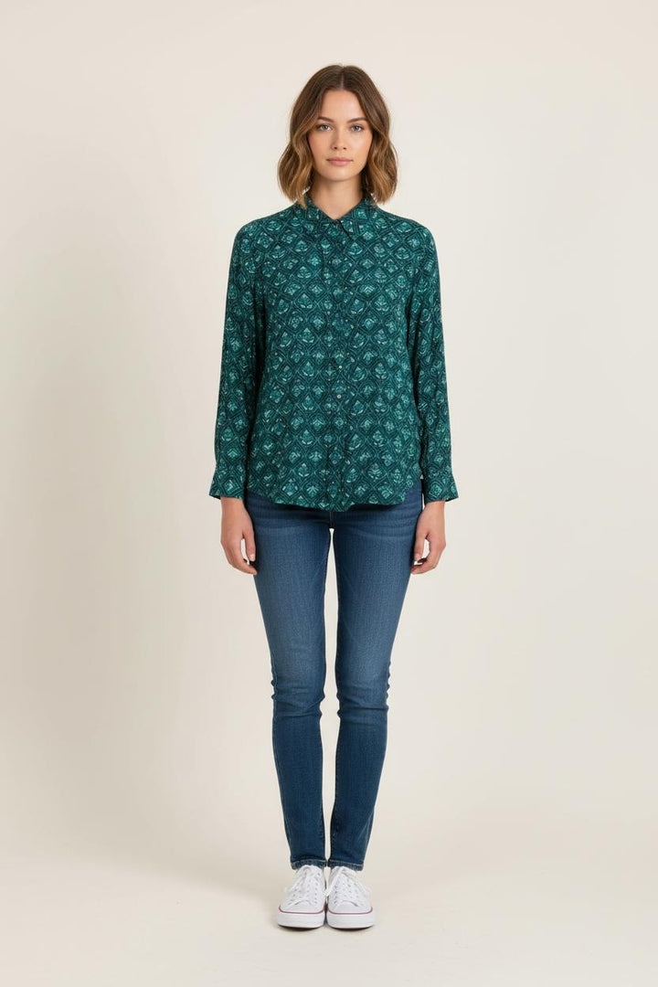 Blouse Verte - Taille XXL/44 de la marque La Fée Maraboutée | PARAD70114 - Vendu par Paradigme - Image 1