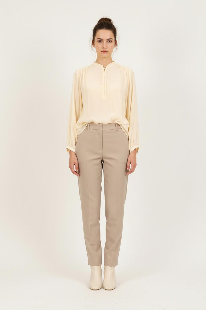 Blouse Ivoire - Taille L/40 de la marque Vanessa Bruno | PARAD71337 - Vendu par Paradigme - Image 1