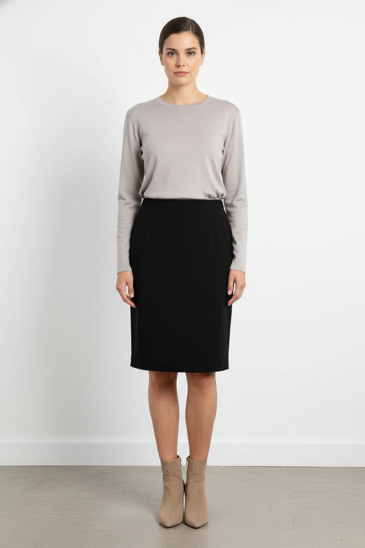 Jupe Droite Noire - Taille XXL/44 de la marque Marina Rinaldi | PARAD71398 - Vendu par Paradigme - Image 1