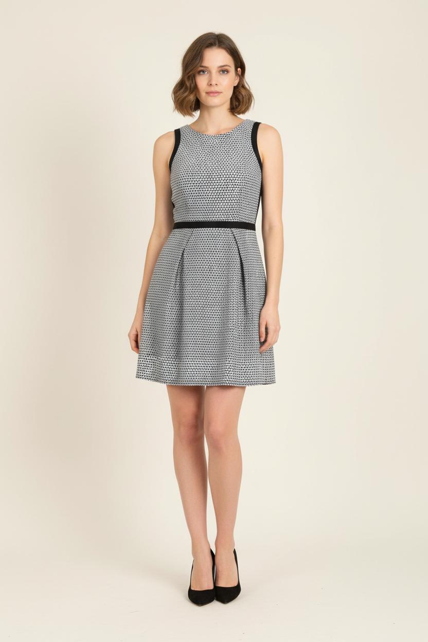 Robe Sans Manches Noire et Blanche - Taille M/38 de la marque Claudie Pierlot | PARAD71576 - Vendu par Paradigme - Image 1