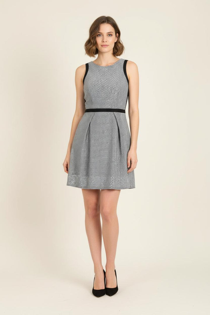Robe Sans Manches Noire et Blanche - Taille M/38 de la marque Claudie Pierlot | PARAD71576 - Vendu par Paradigme - Image 1