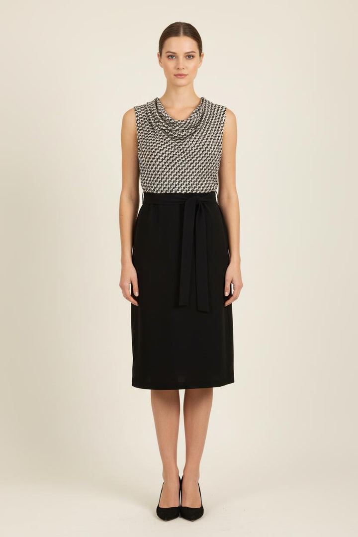 Robe Midi Noire et Blanche - Taille M/38 de la marque Maison 123 | PARAD71872 - Vendu par Paradigme - Image 1