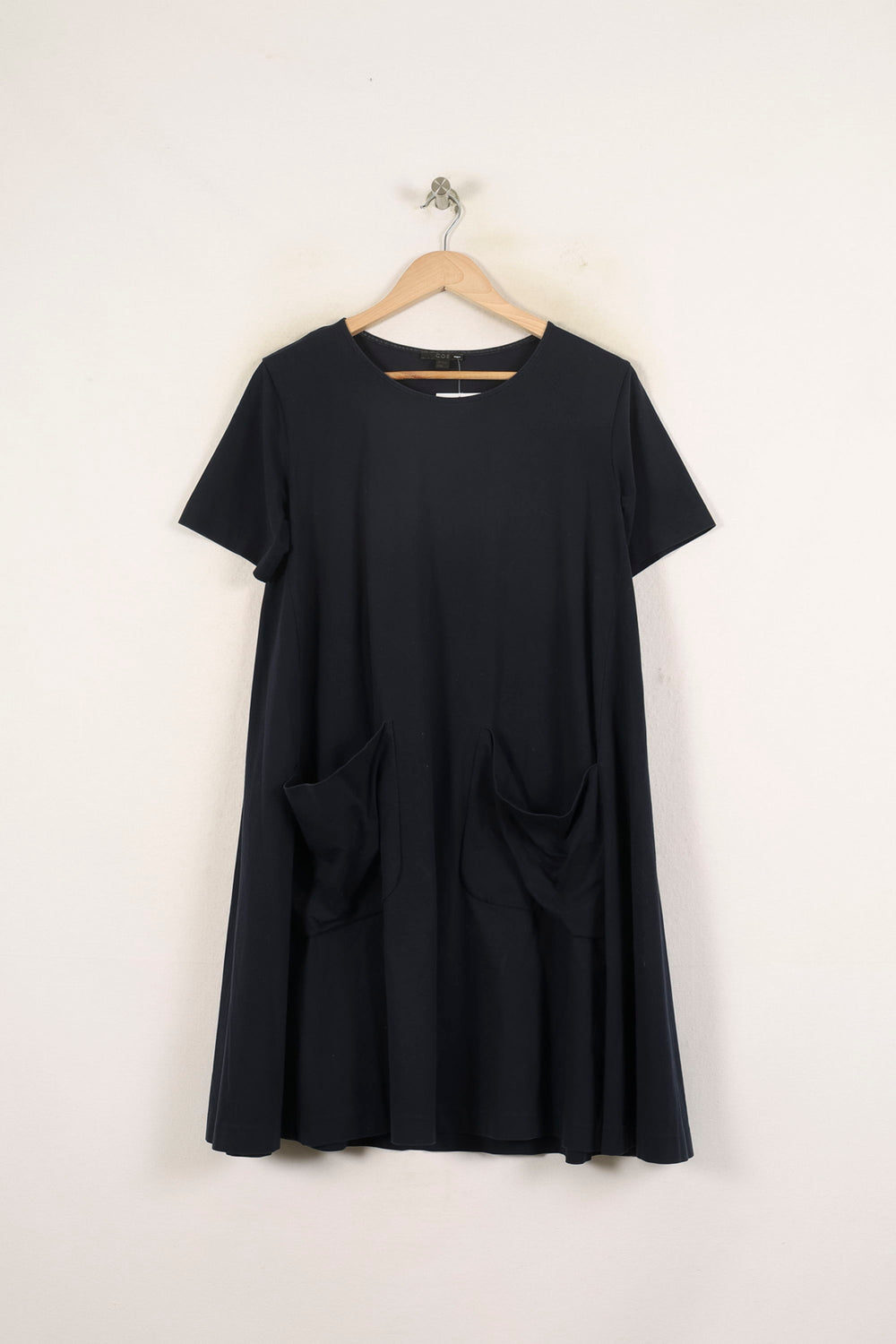 Robe Courte Noire - Taille M/38 de la marque COS | PARAD71979 - Vendu par Paradigme - Image 2