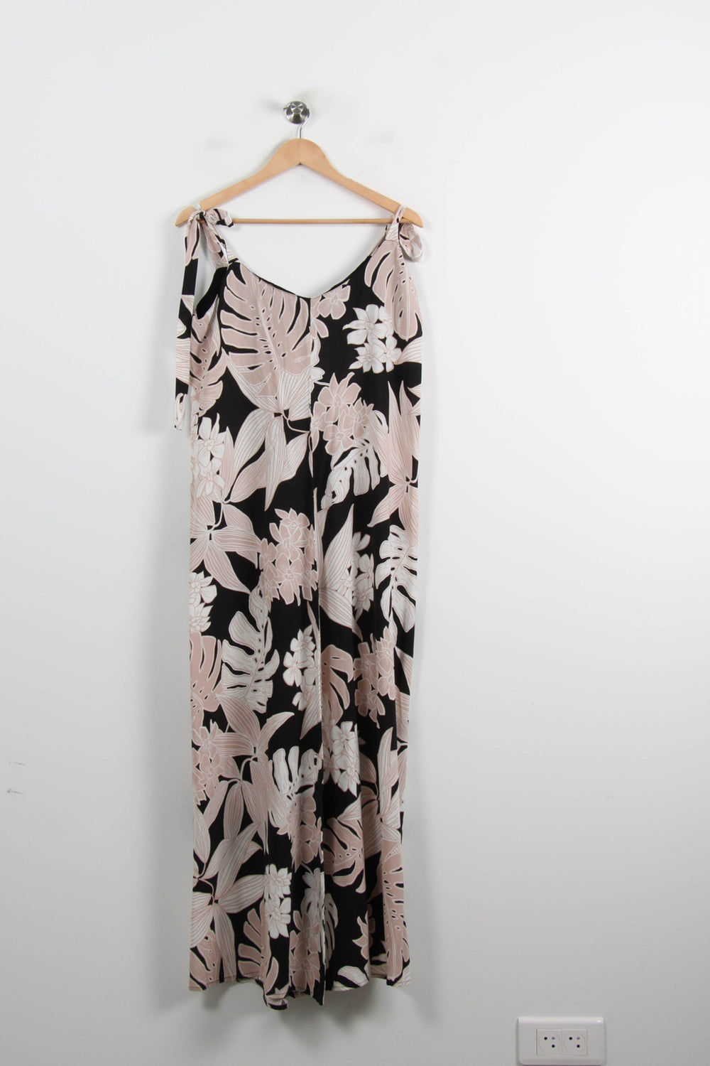 Robe Longue Noire et Beige - Taille XL/42 de la marque La Fée Maraboutée | PARAD72263 - Vendu par Paradigme - Image 2