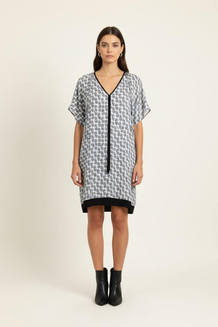 Robe Droite Noire et Blanche - Taille S/36 de la marque La Fée Maraboutée | PARAD72287 - Vendu par Paradigme - Image 1