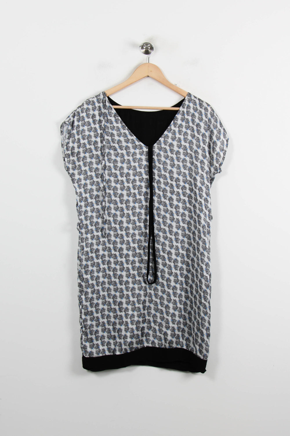 Robe Droite Noire et Blanche - Taille S/36 de la marque La Fée Maraboutée | PARAD72287 - Vendu par Paradigme - Image 2