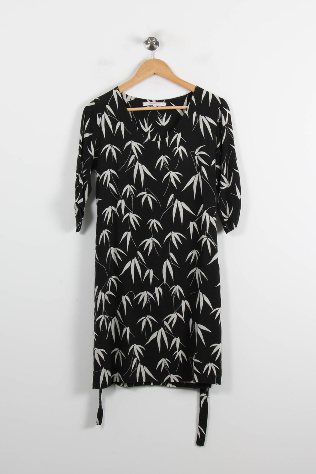 Robe Noire et Blanche - Taille S/36 de la marque La Fée Maraboutée | PARAD72289 - Vendu par Paradigme - Image 2
