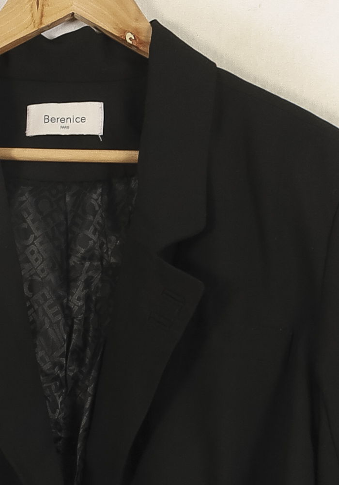 Veste Courte Noire - Taille M/38 de la marque Bérénice | PARAD72649 - Vendu par Paradigme - Image 3