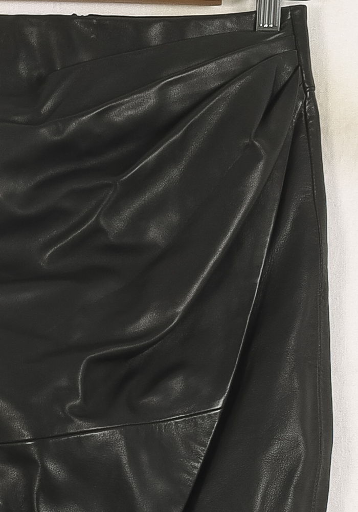 Jupe Courte Noire - Taille S/36 de la marque Bérénice | PARAD72676 - Vendu par Paradigme - Image 3