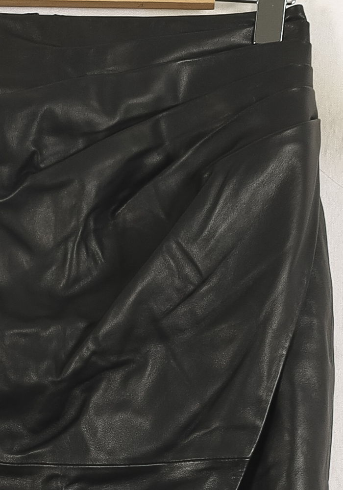Jupe Courte Noire - Taille M/38 de la marque Bérénice | PARAD72677 - Vendu par Paradigme - Image 3