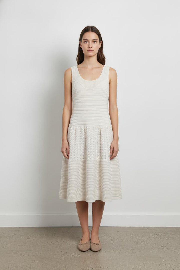 Robe Sans Manches Beige - Taille S/36 de la marque Sandro | PARAD72802 - Vendu par Paradigme - Image 1