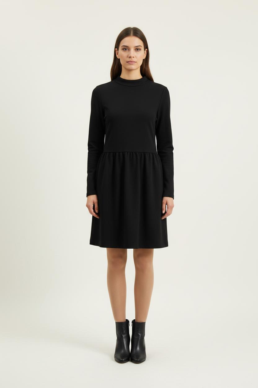 Robe Courte Noire - Taille L/40 de la marque Maje | PARAD73023 - Vendu par Paradigme - Image 1