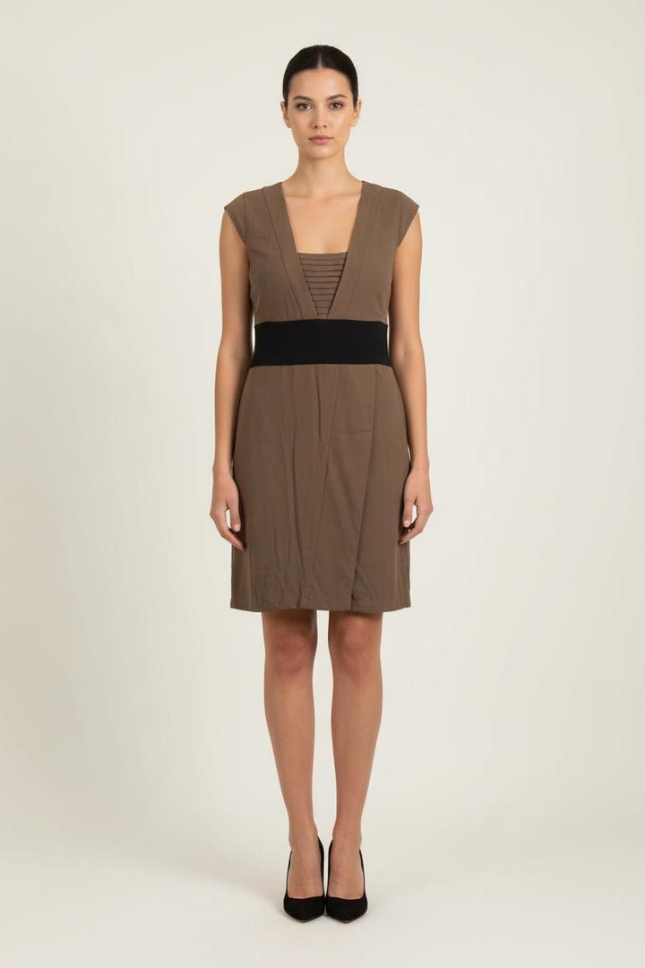 Robe Courte Marron et Noire - Taille S/36 de la marque IKKS | PARAD73049 - Vendu par Paradigme - Image 1