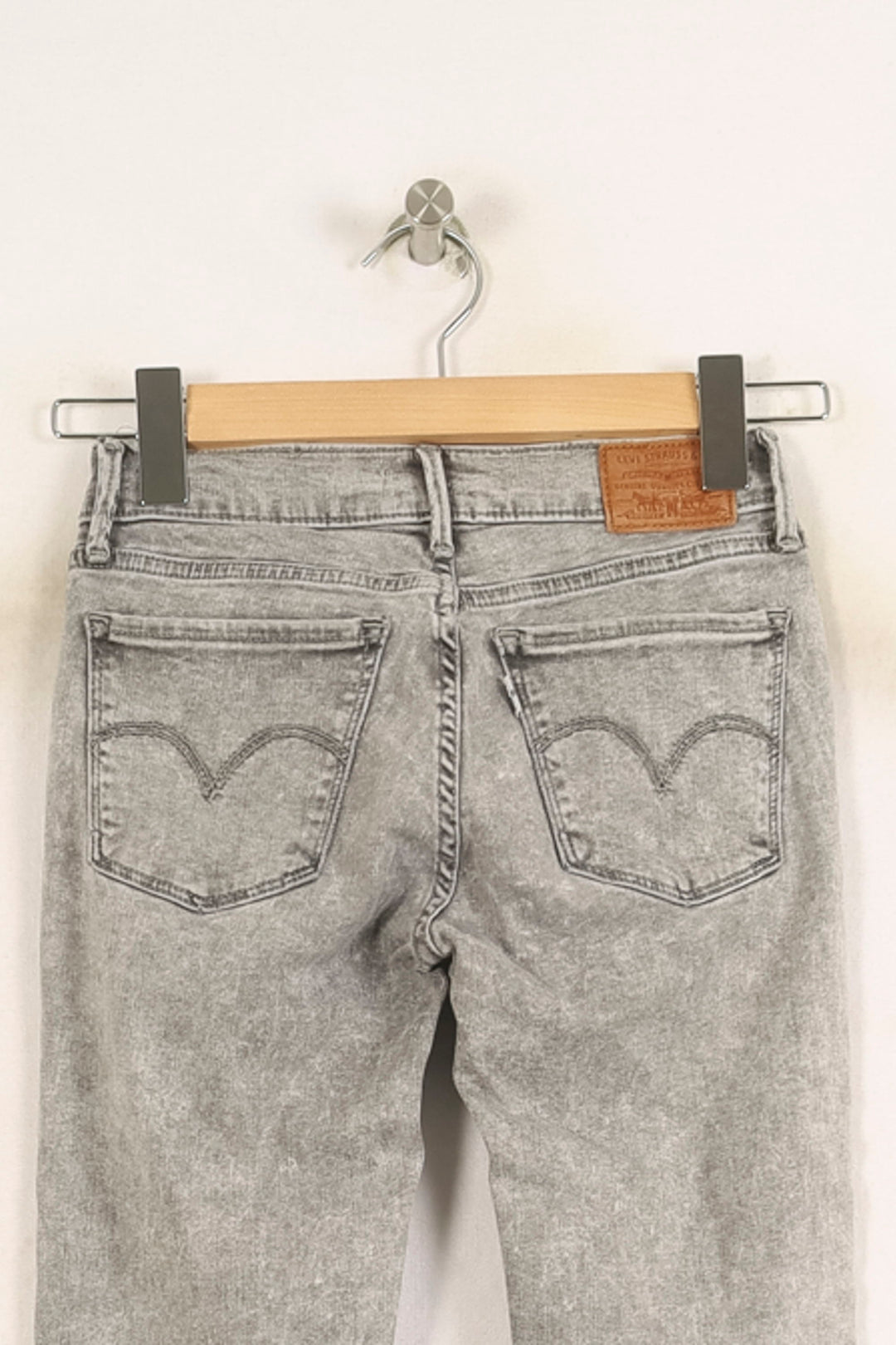 Jean Skinny Gris - Taille S/36 de la marque Levi's | PARAD73220 - Vendu par Paradigme - Image 4